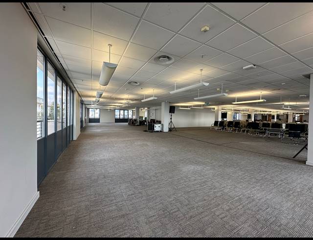 1,563M² OFFICE TO LET IN SANDTON CENTRAL